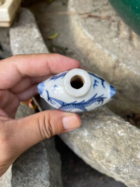 古玩陶瓷龍紋青花鼻煙壺真品鑒賞圖