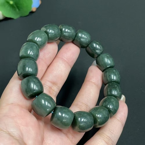 古玩玉器6天然和田玉青玉手串   配證書拍賣，當(dāng)前價(jià)格380元