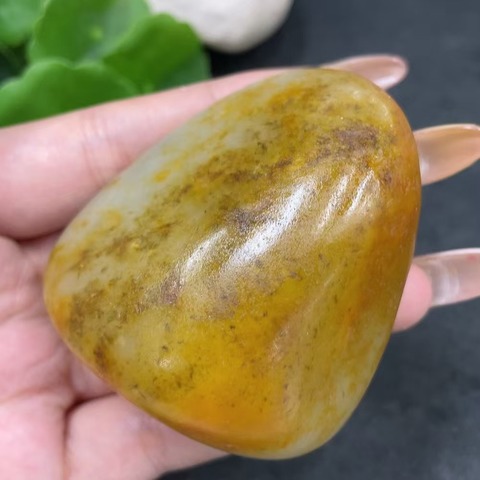 古玩玉器8天然和田玉籽料原石(未打孔) 配證書拍賣,當(dāng)前價(jià)格550元