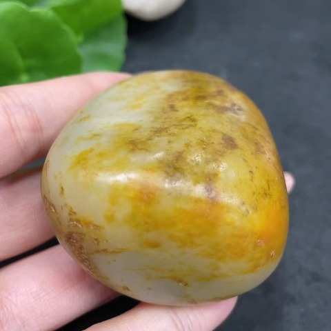 古玩玉器8天然和田玉籽料原石(未打孔) 配證書拍賣,當(dāng)前價(jià)格550元