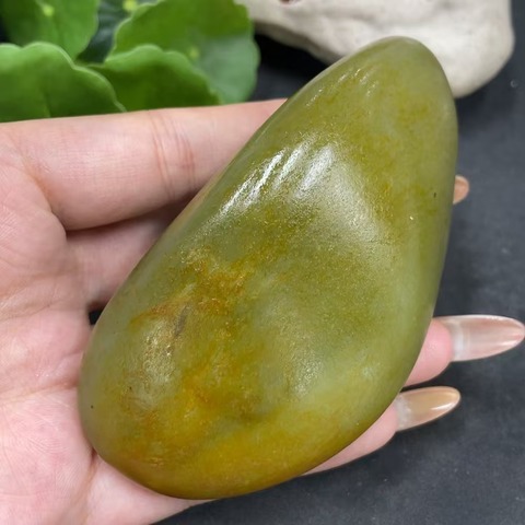 古玩玉器9天然和田玉籽料原石(未打孔) 配證書拍賣,當前價格598元