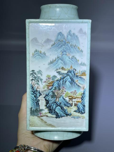 古玩陶瓷山水紋琮式瓶真品鑒賞圖