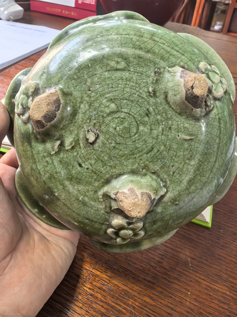 古玩陶瓷漳州窯綠哥釉三足爐真品鑒賞圖