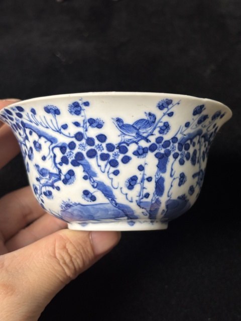 古玩陶瓷錦堂發(fā)記款花鳥紋青花蓋碗真品鑒賞圖
