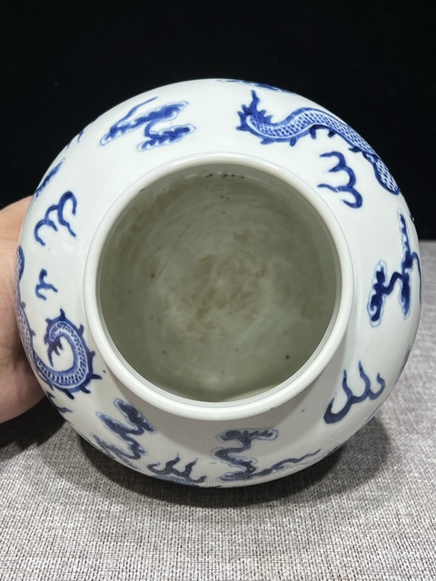 古玩陶瓷光緒青花云龍紋罐真品鑒賞圖