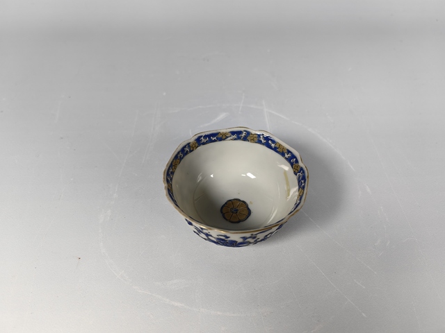古玩陶瓷清乾隆藍料彩花卉紋花口茶園真品鑒賞圖
