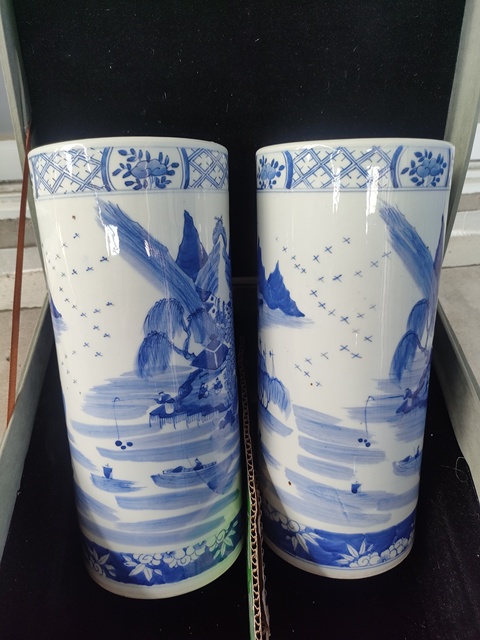 古玩陶瓷山水紋青花帽筒真品鑒賞圖