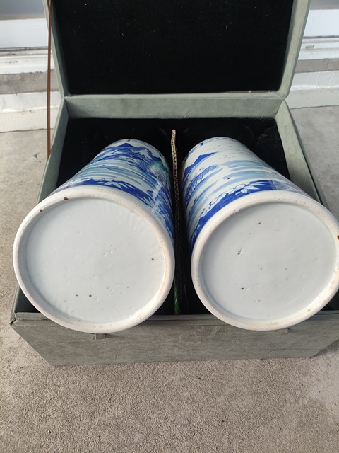 古玩陶瓷山水紋青花帽筒真品鑒賞圖
