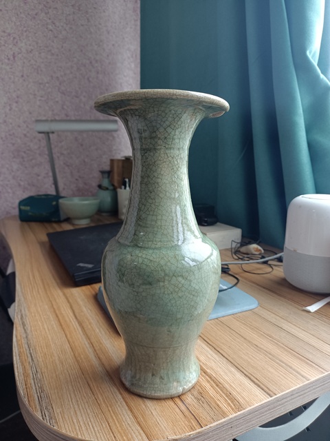 古玩陶瓷龍泉青瓷撇口瓶真品鑒賞圖