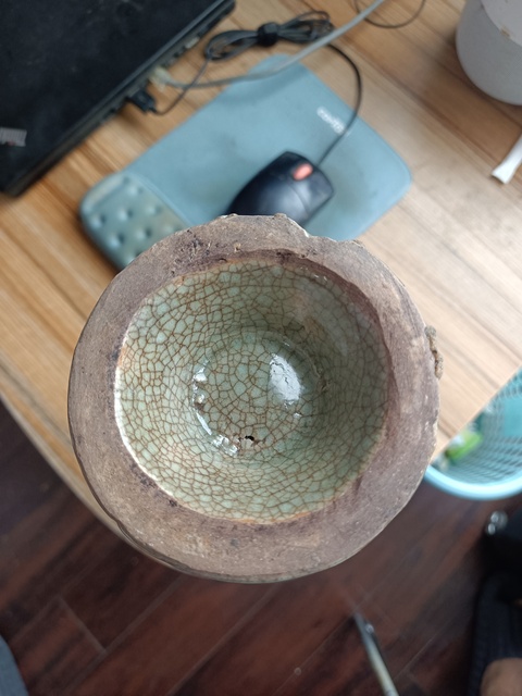 古玩陶瓷龍泉青瓷撇口瓶真品鑒賞圖