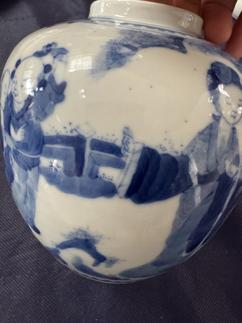 古玩陶瓷人物紋青花罐真品鑒賞圖