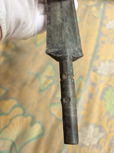 古玩銅器戰國青銅劍真品鑒賞圖