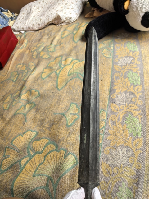 古玩銅器戰國青銅劍真品鑒賞圖