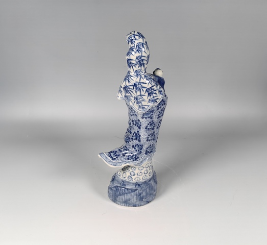 古玩陶瓷民國送子觀音青花雕塑真品鑒賞圖