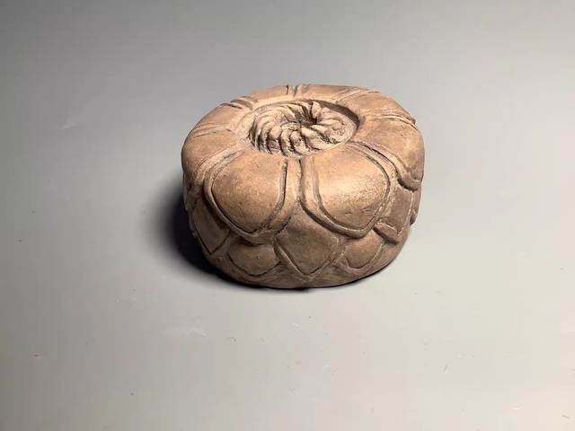 古玩雜項現在燒制陶泥香插真品鑒賞圖