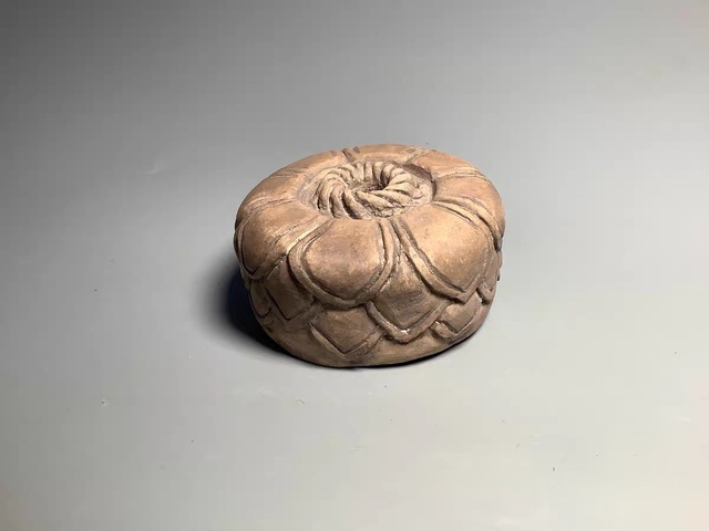 古玩雜項現在燒制陶泥香插真品鑒賞圖