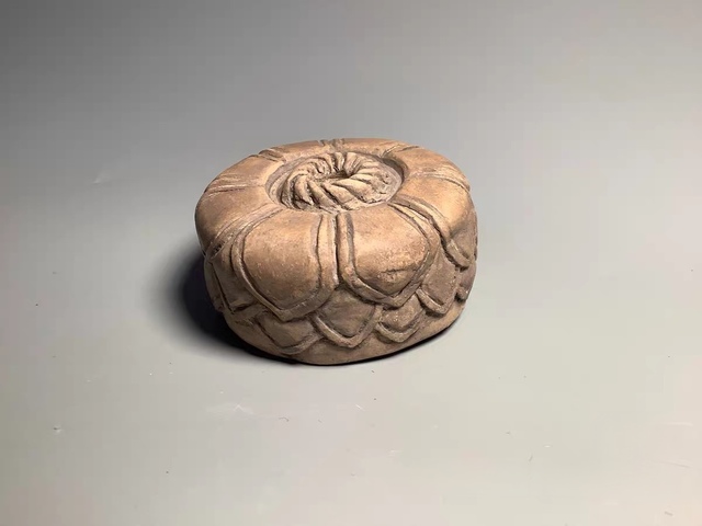 古玩雜項現在燒制陶泥香插真品鑒賞圖