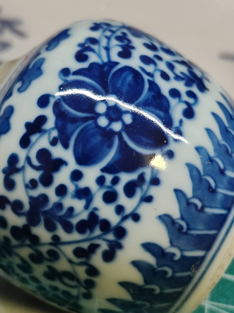 古玩陶瓷花卉紋青花罐拍賣,當前價格2000元