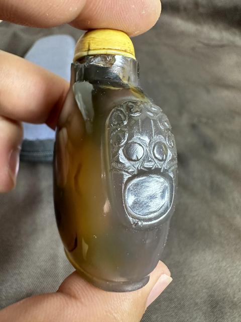 古玩玉器瑪瑙雕“雙獸耳鼻煙壺”真品鑒賞圖