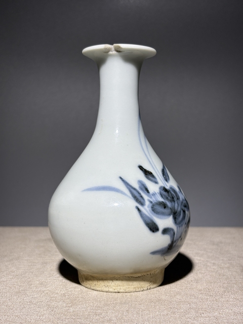 古玩陶瓷明末清初青花花卉紋玉壺春瓶拍賣，當(dāng)前價(jià)格888元