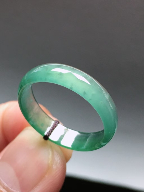 古玩玉器天然糯冰種翡翠戒指拍賣,當前價格298元