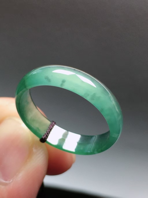 古玩玉器天然糯冰種翡翠戒指拍賣,當前價格298元