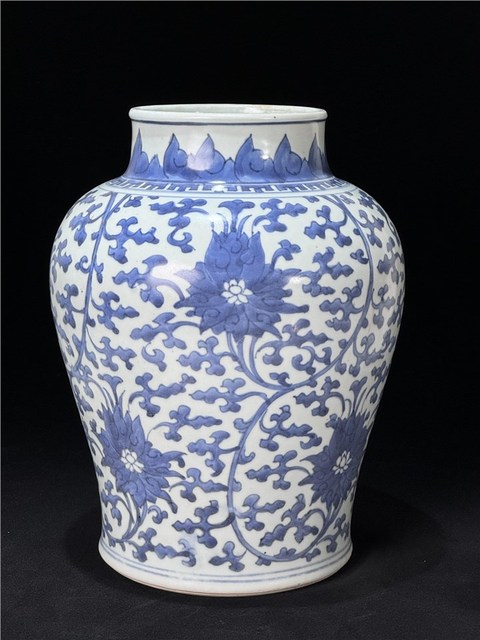 古玩陶瓷青花纏枝花卉紋將軍罐真品鑒賞圖