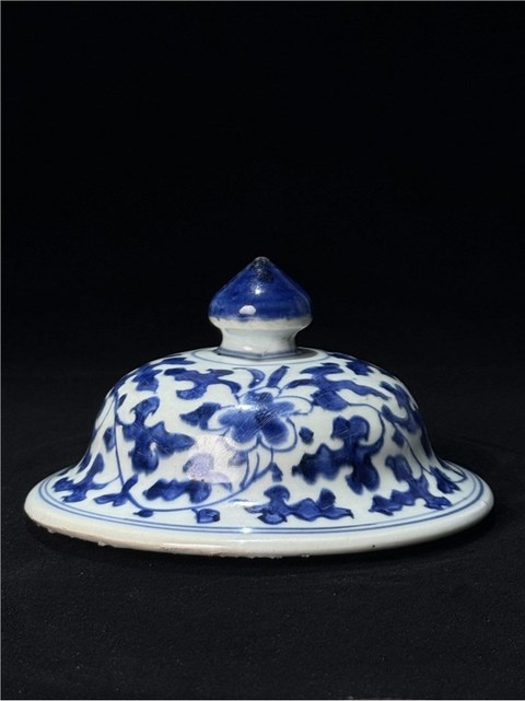 古玩陶瓷青花纏枝花卉紋將軍罐真品鑒賞圖