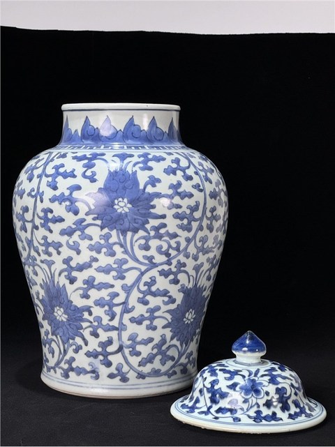 古玩陶瓷青花纏枝花卉紋將軍罐真品鑒賞圖