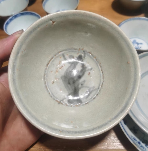 古玩陶瓷青花高官厚祿圖茶碗真品鑒賞圖