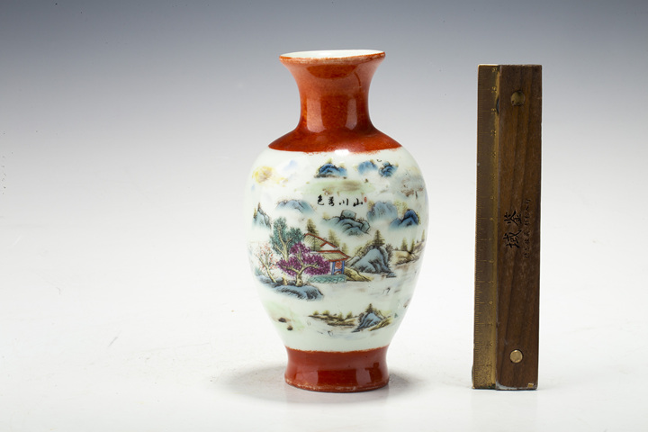 古玩陶瓷·粉彩山川秀色圖觀音瓶
真品鑒賞圖