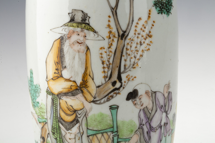 古玩陶瓷·粉彩陶淵明愛(ài)菊?qǐng)D雙耳瓶
真品鑒賞圖