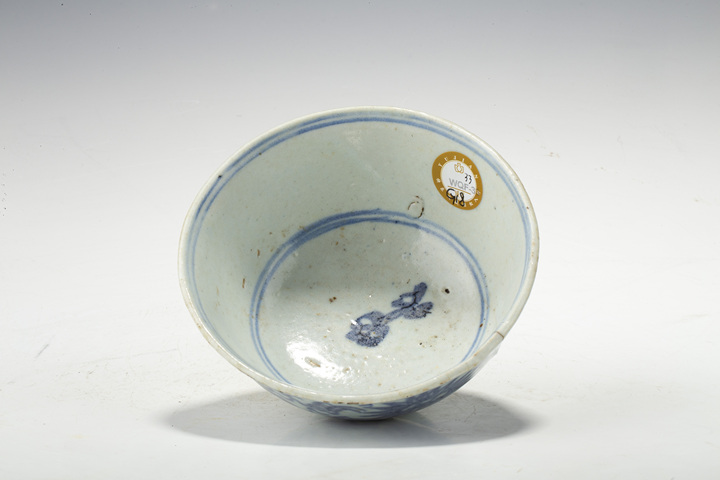 古玩陶瓷清早·青花纏枝花卉紋碗真品鑒賞圖