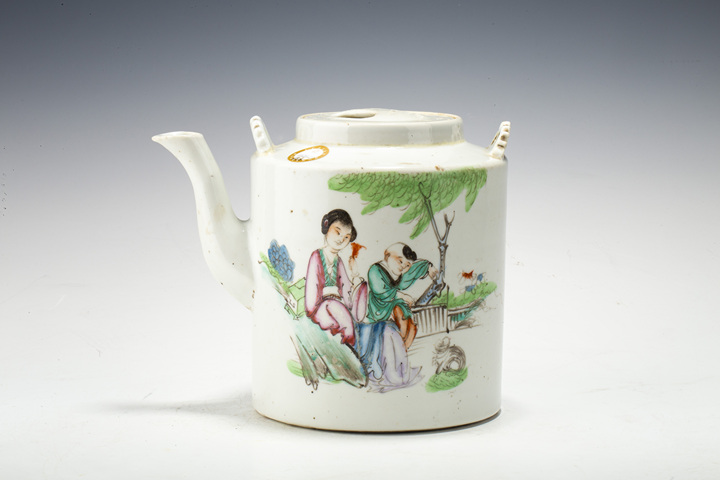 古玩陶瓷·粉彩仕女教子圖提梁壺
真品鑒賞圖