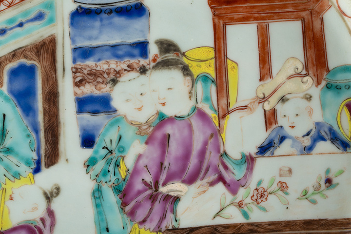 古玩陶瓷清乾隆·廣彩仕女教子圖橢圓茶盤拍賣，當前價格1284元