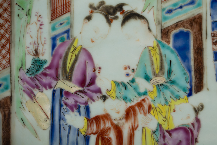 古玩陶瓷清乾隆·廣彩仕女教子圖橢圓茶盤拍賣，當前價格1284元