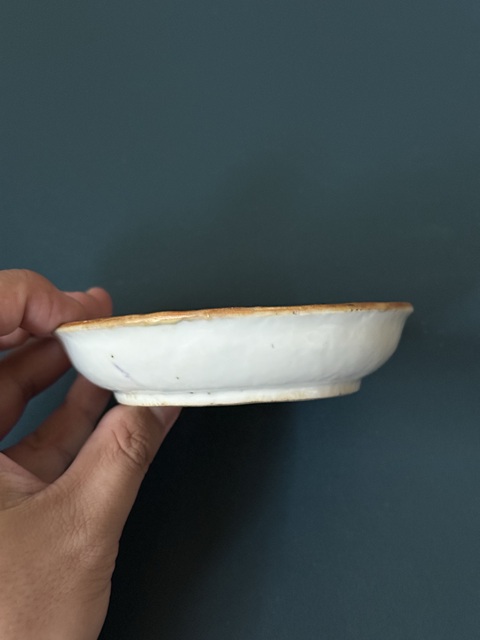 古玩陶瓷一鳴驚人粉彩格盤真品鑒賞圖