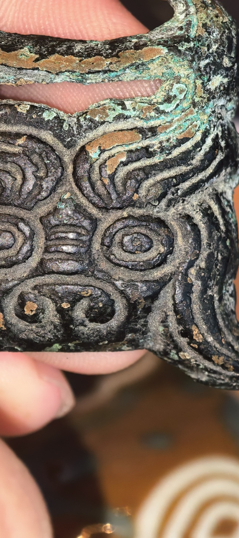 古玩銅器青銅扣飾真品鑒賞圖