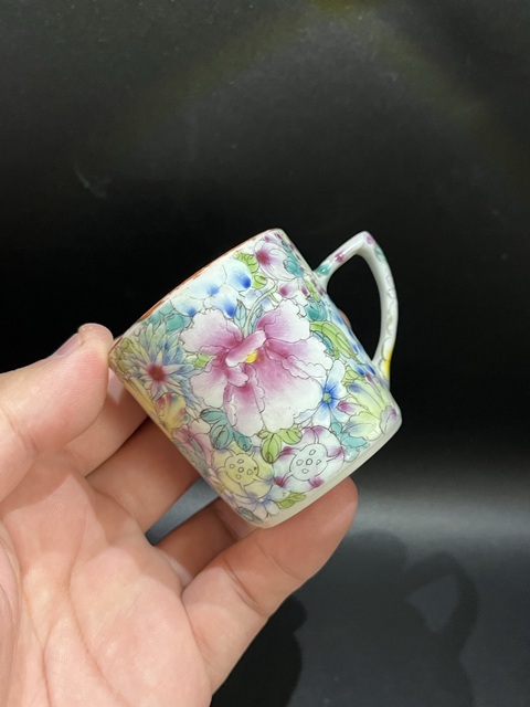 古玩陶瓷粉彩百花紋杯拍賣,當前價格2500元