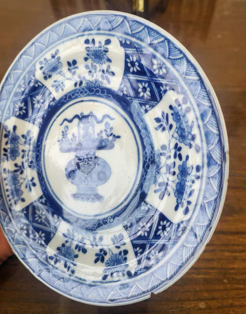 古玩陶瓷晚清青花盤真品鑒賞圖