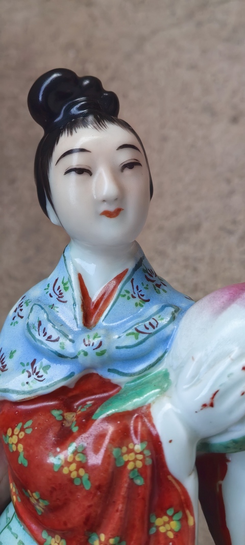 古玩陶瓷瓷塑人物像真品鑒賞圖