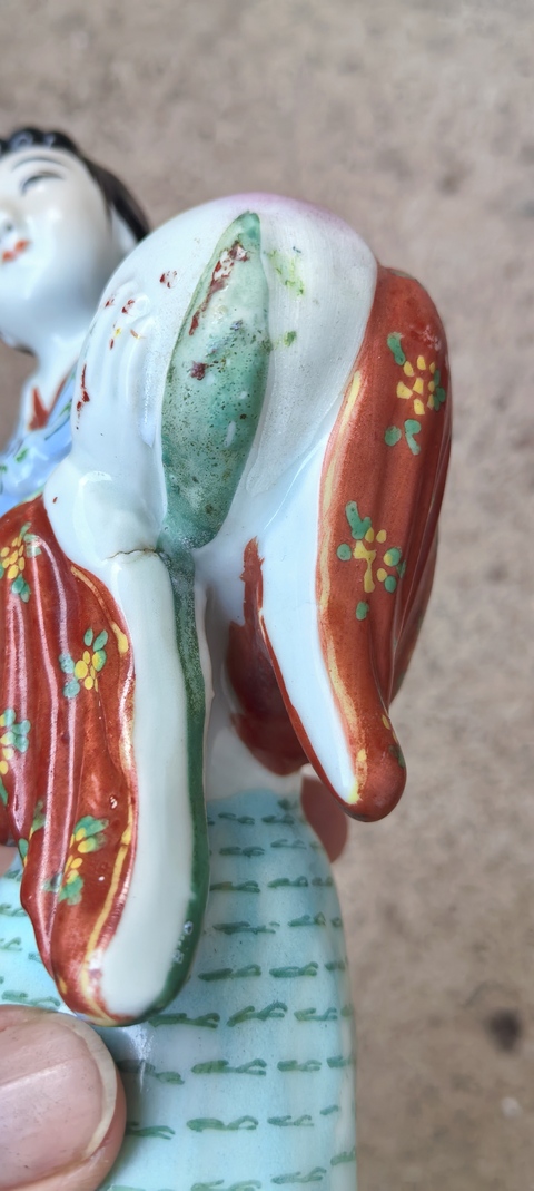 古玩陶瓷瓷塑人物像真品鑒賞圖