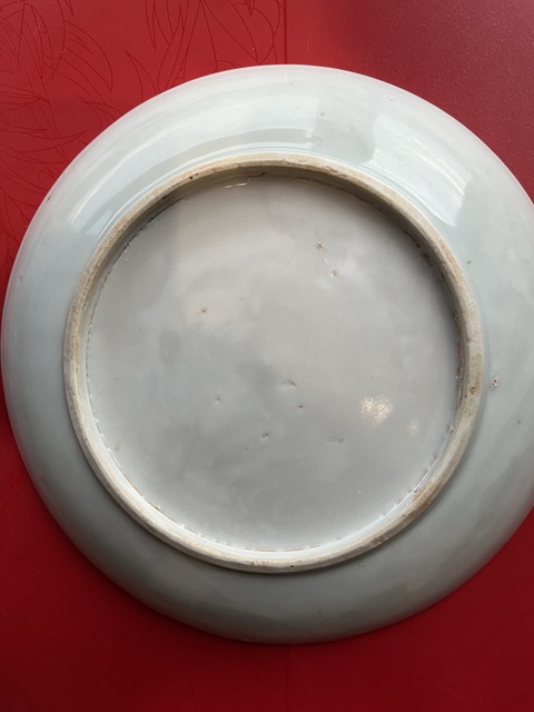 古玩陶瓷青花龍紋臥盤真品鑒賞圖