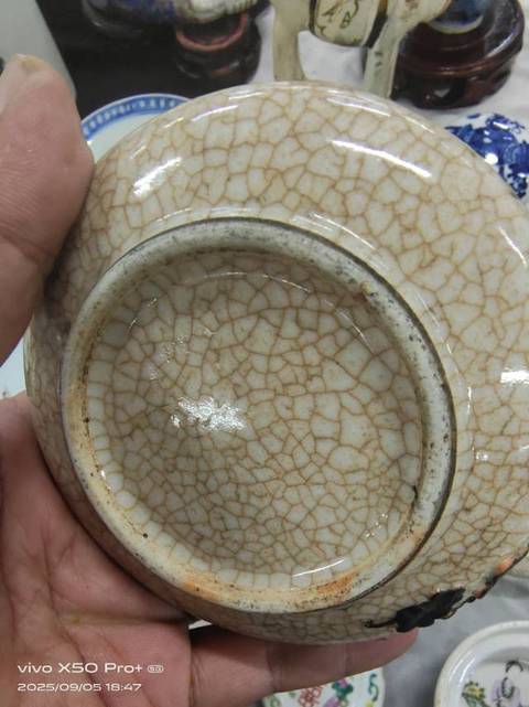 古玩陶瓷哥釉鐵骨泥文房水洗真品鑒賞圖