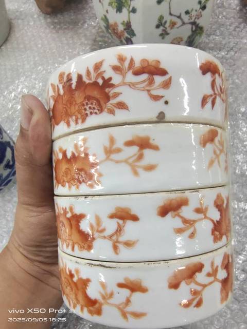 古玩陶瓷泛紅五福竹節蓋盒真品鑒賞圖