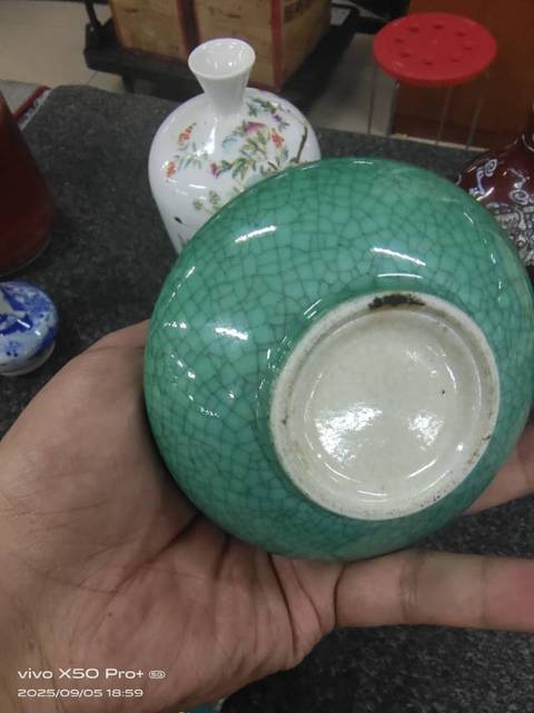 古玩陶瓷綠釉蒜頭瓶真品鑒賞圖