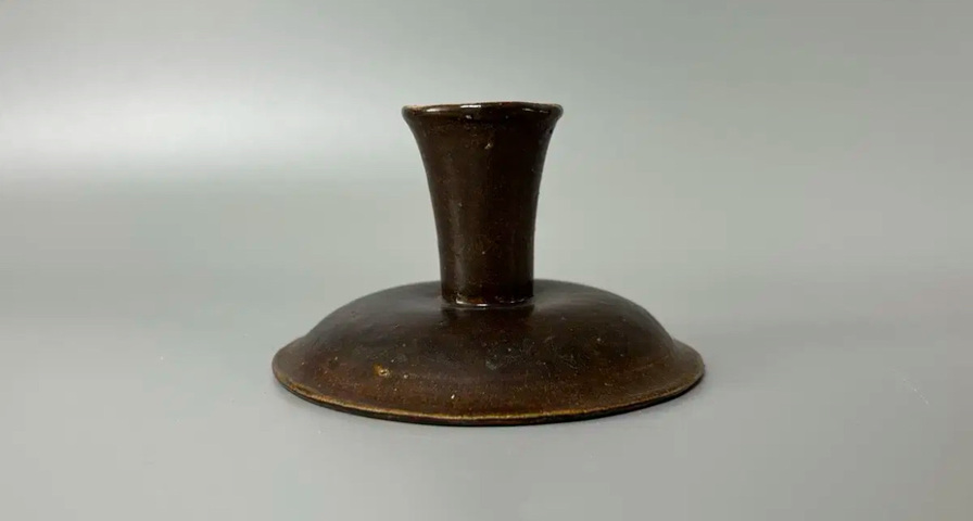 古玩陶瓷褐釉高足盤真品鑒賞圖