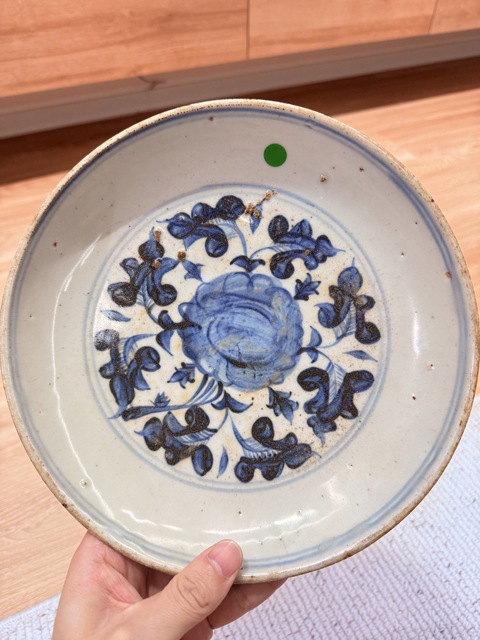 古玩陶瓷青花花卉紋盤真品鑒賞圖