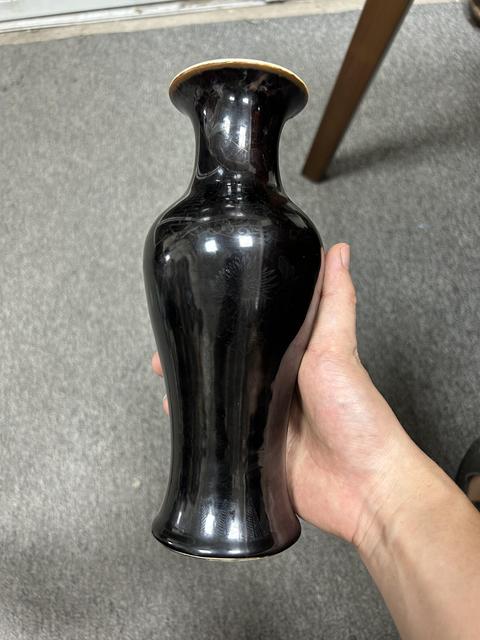 古玩陶瓷烏金釉觀音瓶真品鑒賞圖