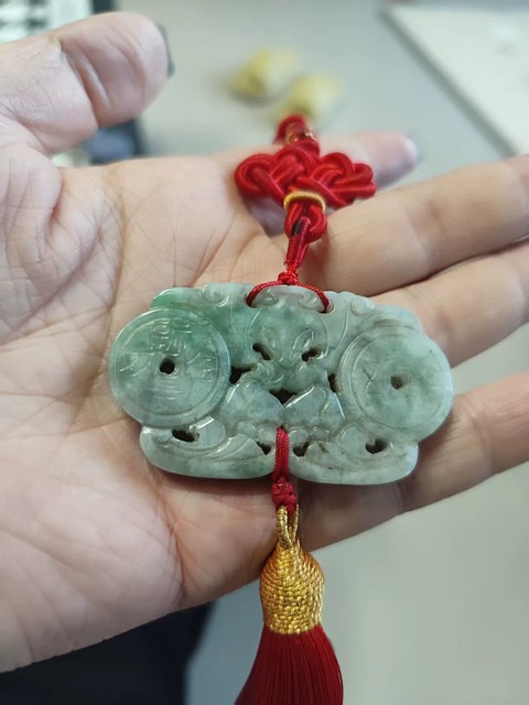 古玩玉器翡翠福壽雙全題材掛件真品鑒賞圖